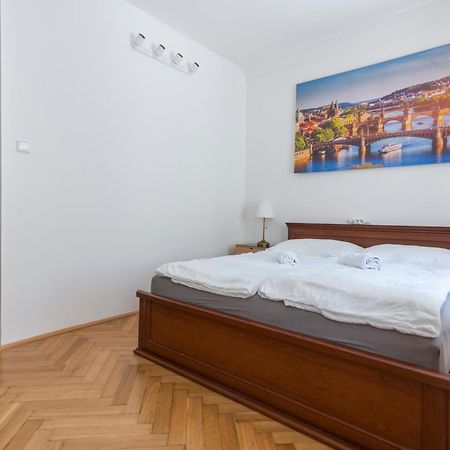 Historic Spirit At Studio Under The Prague Castle 외부 사진